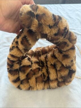 Faux Fur Leopard Print Handbag with Chain Strap